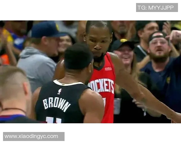 杜兰特赛场爆发小插曲,裁判如何处理?